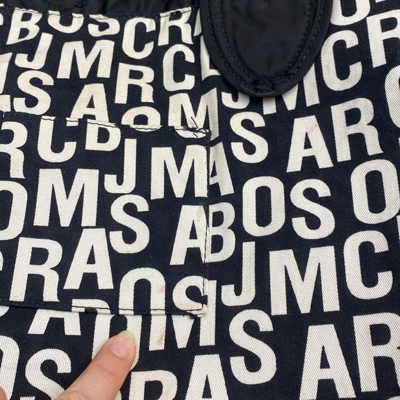 Marc Jacob’s | Tate Tote | Quilted Nylon Large Tote Bag - Picture 12 of 16